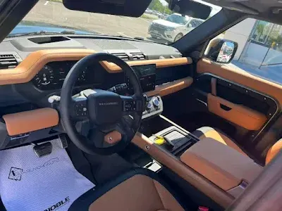 2023 Land Rover Defender 2023 Land Rover Defender intirior