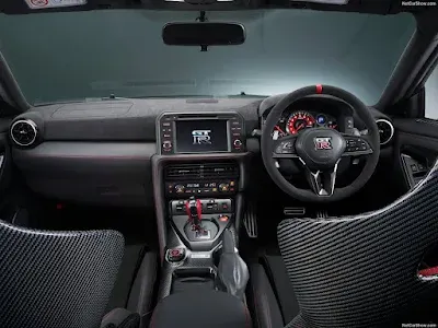 2024 Nissan GT-R intirior New Model Nissan GT-R 2024 interior