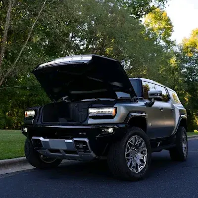Hummer SUV Trunk