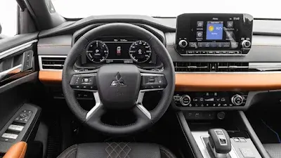 2024 Mitsubishi Outlander infotainment