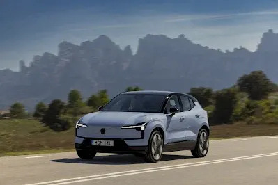 Auto Daily Diary - 2025 Volvo EX30 Exterior