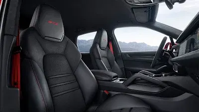2025 Porsche Cayenne GTS Interior
