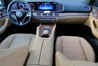 Mercedes Benz GLE 450 interior