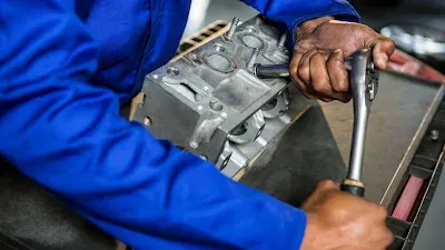 Spark plug maintenance