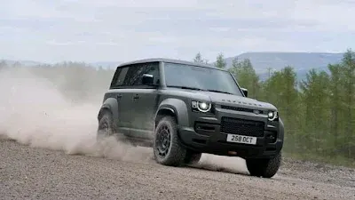 2025 Land Rover Defender Octa